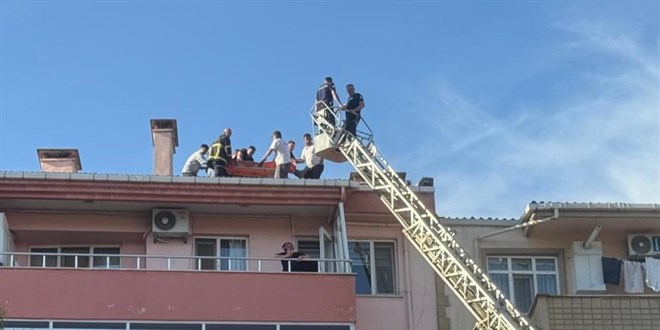 Çatı tamiratı sırasında kalp krizi geçiren usta hayatını kaybetti