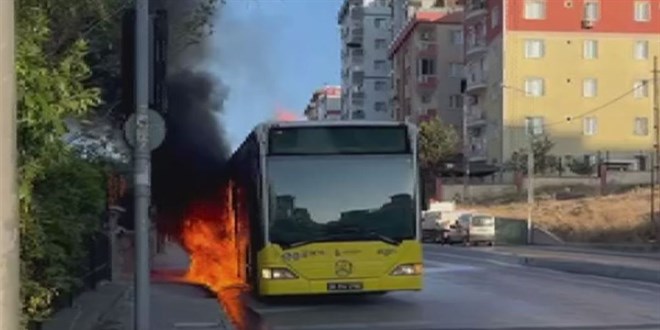 İstanbul'da İETT otobüsü yangını