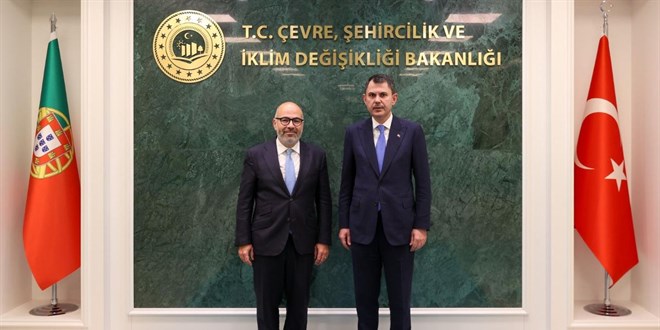 Portekizli Bakan, deprem bölgesindeki çalışmalara hayran kaldı