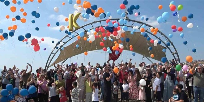 Kanseri Yenen Kağan İçin Gökyüzüne Balonlar Bırakıldı