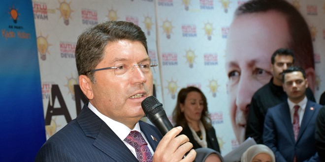 Bakan Tunç: Bugün yolsuzluktan da teröristten de hesap soruluyor