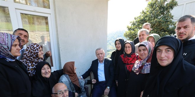 Cumhurbaşkanı Erdoğan'dan Ayder Yaylası'na ziyaret