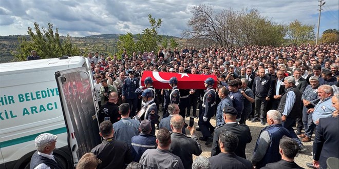 Sakarya şehitleri son yolculuklarına uğurlandı