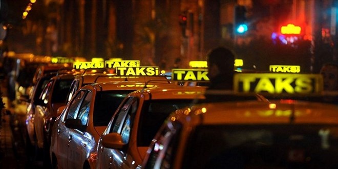 Taksi plakasında vergi oyunu... Galericiler açıkça SMS atıyor