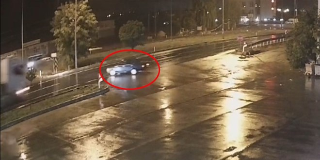TIR'ın otomobile çarptığı kazada 1 ölü, 1 yaralı