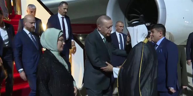 Cumhurbaşkanı Erdoğan Katar'a geldi