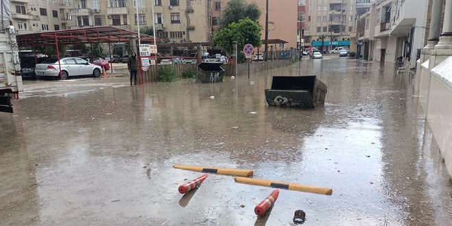 8 il için 'sarı' kodlu sağanak uyarısı: Ani sel ve su baskını riski var!