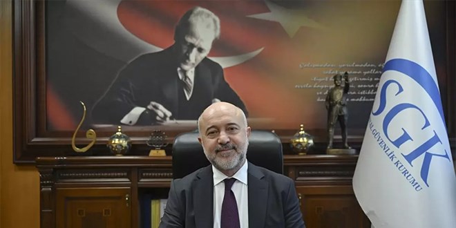 SGK Başkanı: Prim ödeme süremiz 20 yıl, emekli olma yaşımız 48