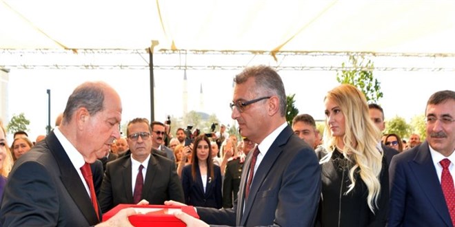 KKTC'de Cumhurbaşkanı Erhürman görevi devraldı