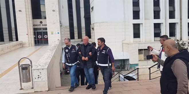 3 kişiyi öldüren cezaevi firarisine iş veren 3 zanlı tutuklandı