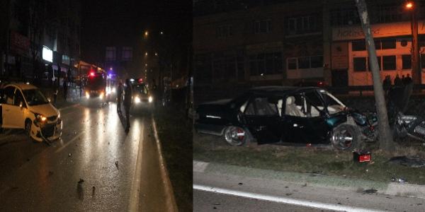 Araçlar kullanılamaz hale geldi, kimsenin burnu bile kanamadı