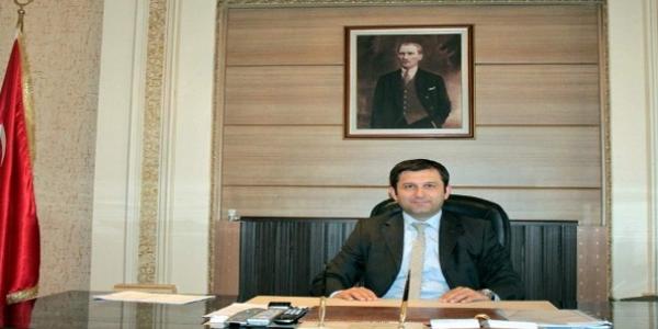 Köye atanan öğretmen sene başından beri rapor alınca veliler isyan etti