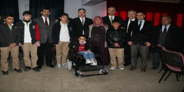 'Kardeşlik' sevgisi ile hayata tutundu