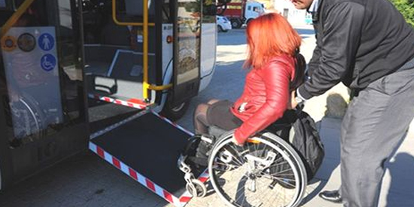 Seferihisar'da engelsiz minibüs