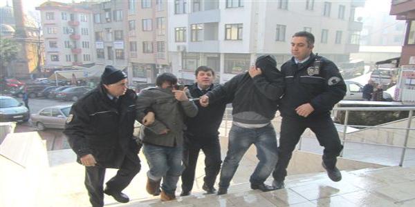 Şüpheliler kaçtı, polis kovaladı