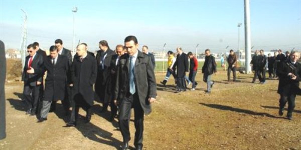 Bakan Şimşek: Batman'da uluslararası tenis turnuvası yapacağız