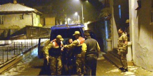 Kuyumcu soyguncuları Tosya'da yakalandı