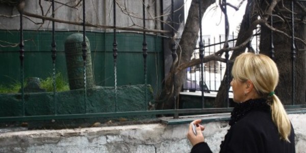 Pargalı'ya ait olduğu sanılan mezara ziyaretçi akını