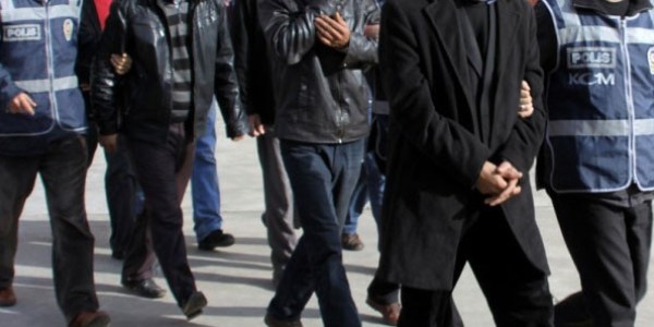 Şafak operasyonunda 24 tutuklama