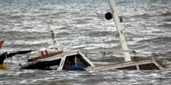 Bodrum'da fırtına nedeniyle tekneler battı