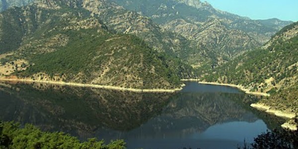 Kahramanmaraş'ta baraj gölüne düşen kişi kayboldu