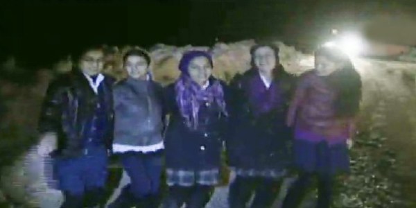 Donmamak için halay çektiler