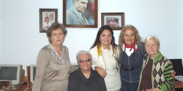 Emekli Bahçıvandan ÇYDD Kardelenlerine dev destek
