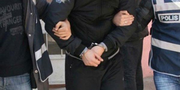 DHKP-C soruşturmasında iki avukat teslim oldu