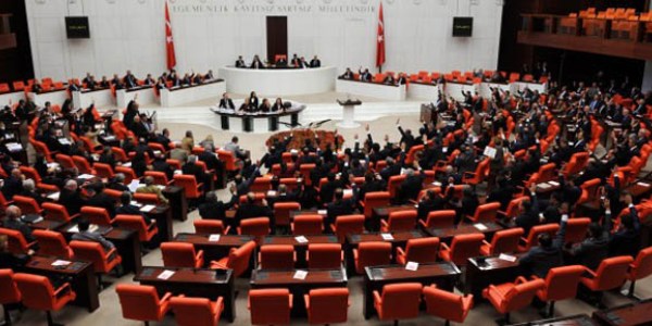 Terörün finasmanını önleme tasarısı komisyomdan geçti