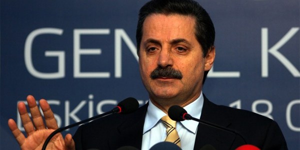 Çelik: Belediye sözleşmelisine kadroda süre sınırı düşünüyoruz