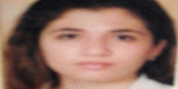 Apartman korkuluklarında intihar etti