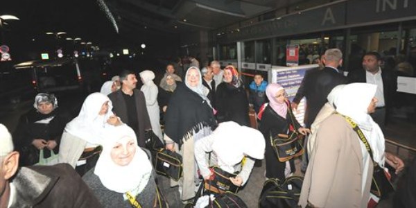 Kızılcahamam'da umre yolcuları dualarla uğurlandı