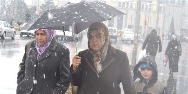Kayseri'de kar yağışı
