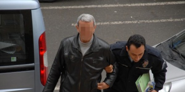 Eşi sandalye ile yaralama iddiasına gözaltı
