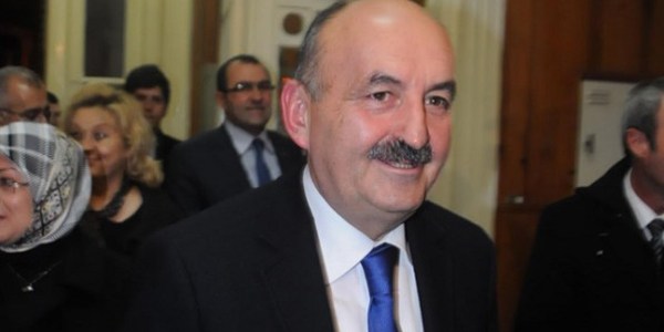 Müezzinoğlu, personelle beraber yemek yedi