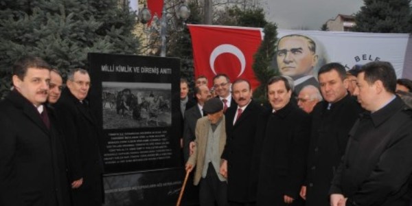 İzmit'te mübadele anıtı açıldı