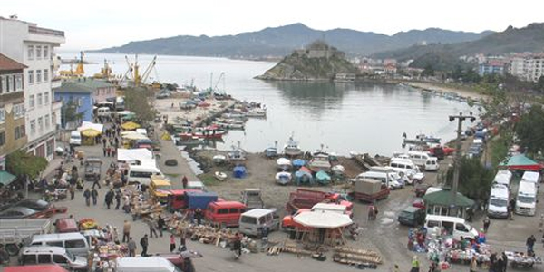 Tirebolu'da balıkçı barınaklarının bir bölümünün limana çevrilmesi gündemde