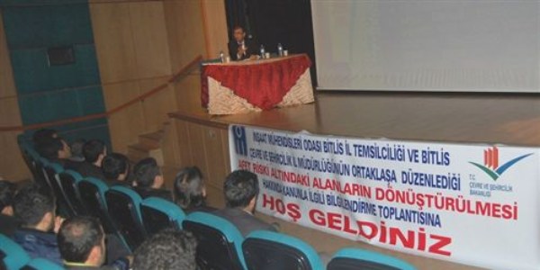 Tatvan'da 'afet riski altındaki alanların dönüştürülmesi' toplantısı