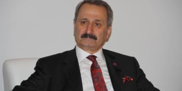 Bakan'dan Erdem Başçıya: Memursun haddini bil!