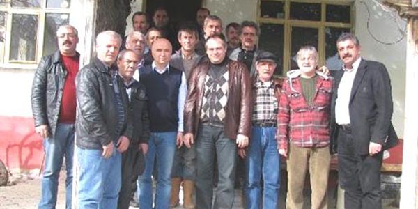 Dalgıç, ağaç dikme törenine katıldı