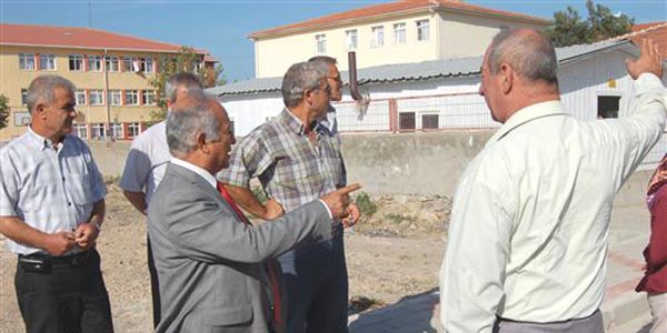 Lapseki çamurlu sulardan kurtulacak