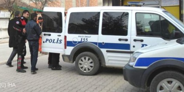 Duruşmada mahkeme heyetine tehdit ve hakaret: 8 gözaltı
