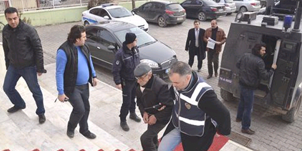 Bir ay sonra eşini öldürdüğünü itiraf etti