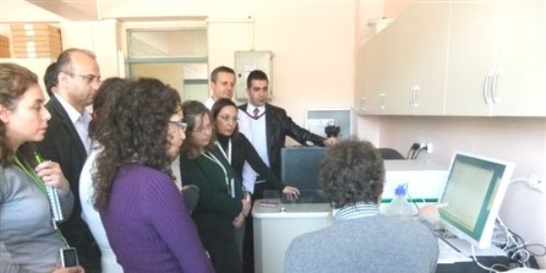 Üniversite hocalarından araştırmacılara uygulamalı eğitim