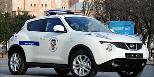 Motosikletli sürücüye çarpan konsolos eşi, adliyeye sevk edildi