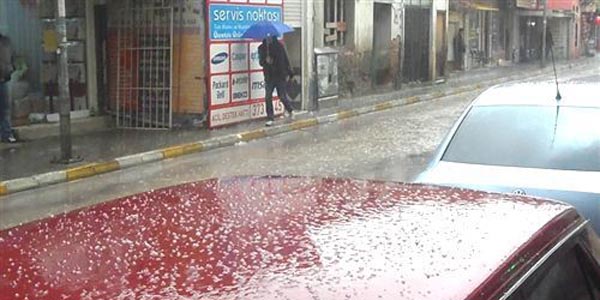 Bodrum'da dolu yağışı etkili oldu