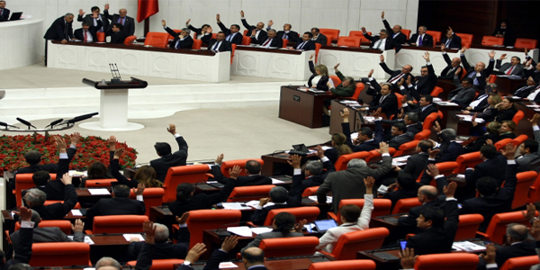 Meclis'e gelen dokunulmazlık dosya sayısı 923'e ulaştı