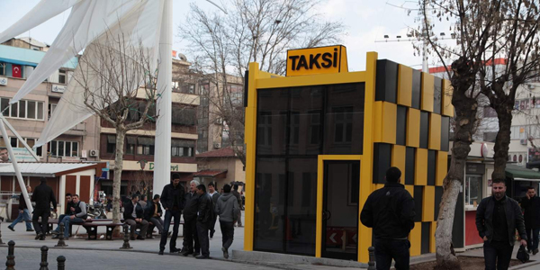 Modern taksi duraklar geliyor