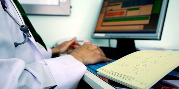 Hekimler için 'e-imza' ay sonuna kadar tamamlanacak
