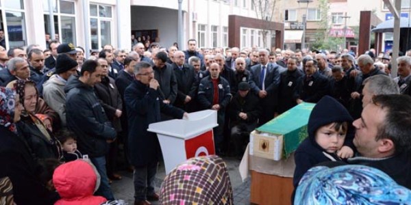 Greyderin uçuruma düşmesi sonucu ölen operatör toprağa verildi